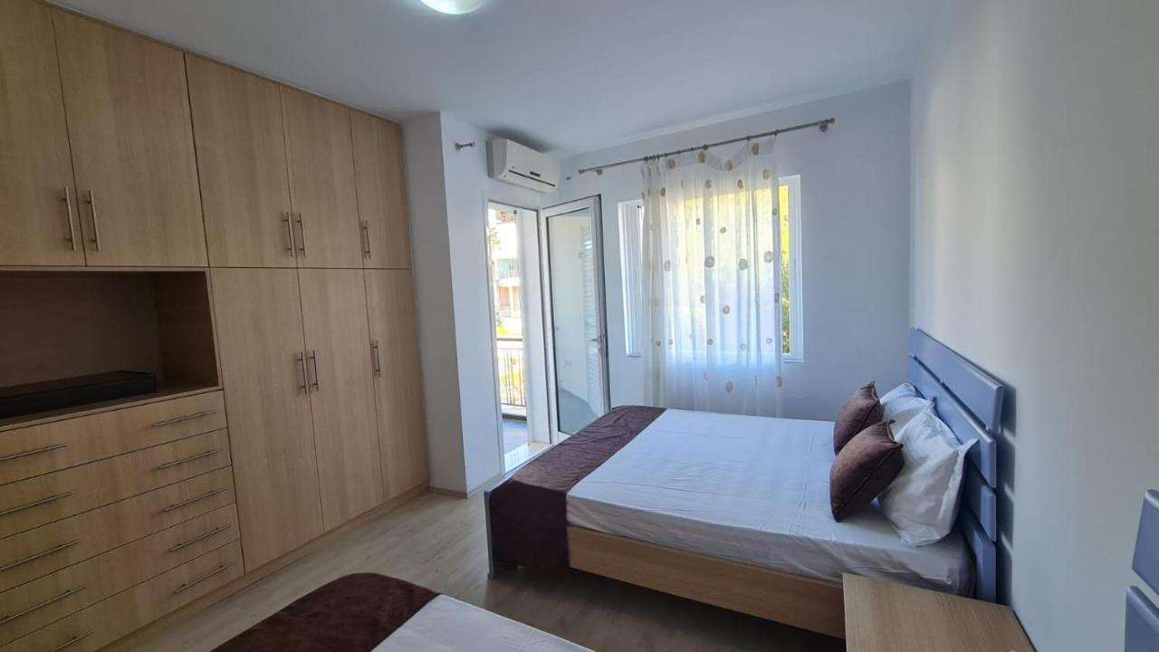 Appartamento Orange Sea View Penthouse Sarandë Esterno foto