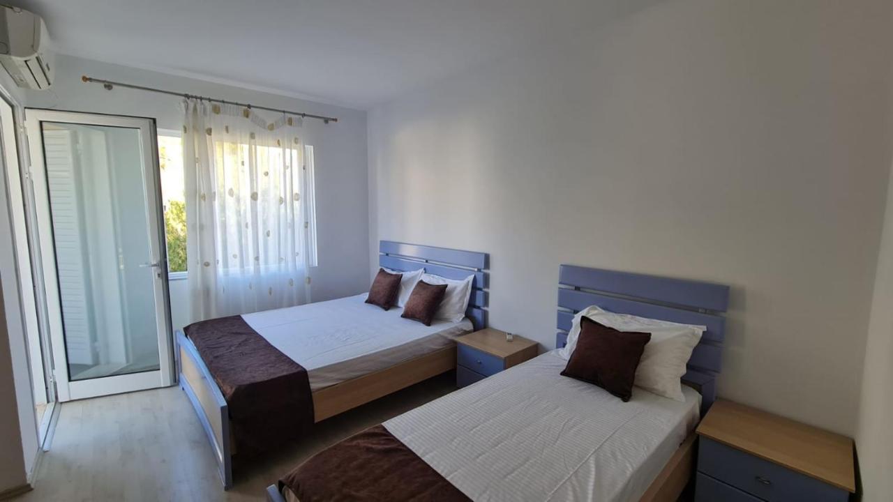 Appartamento Orange Sea View Penthouse Sarandë Esterno foto