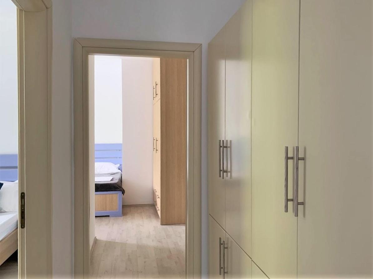 Appartamento Orange Sea View Penthouse Sarandë Esterno foto
