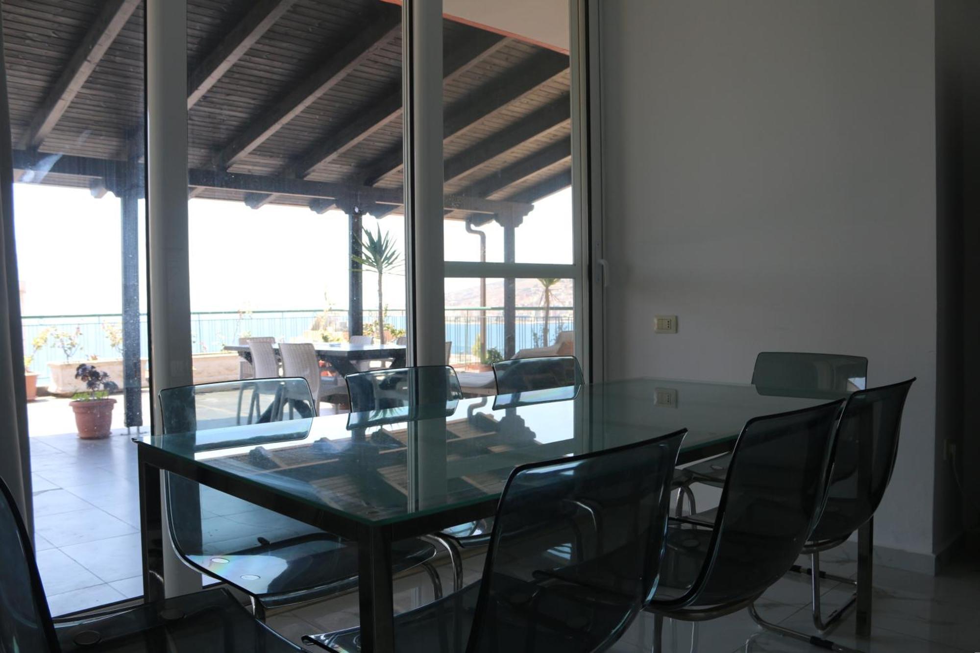 Appartamento Orange Sea View Penthouse Sarandë Esterno foto